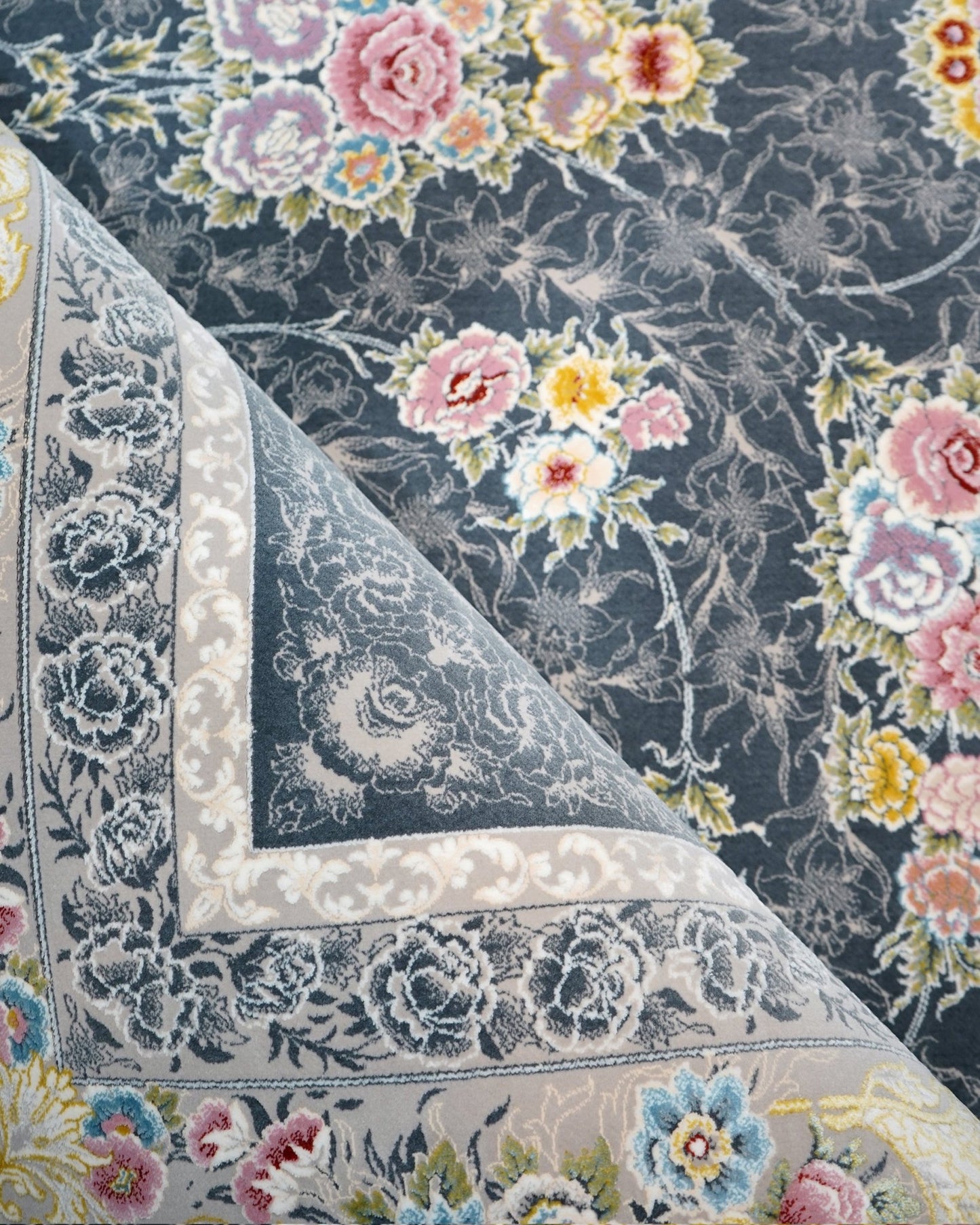 Charcoal Bloom Floral Rug - beUNIQ