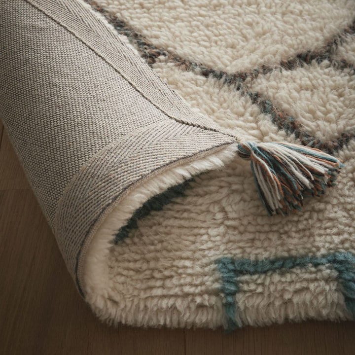 Origins Berber Knotted Chain Wool Rug Ivory Multi Abstract - beUNIQ - abstract diamond rug - 120x170 - Berber knotted rug