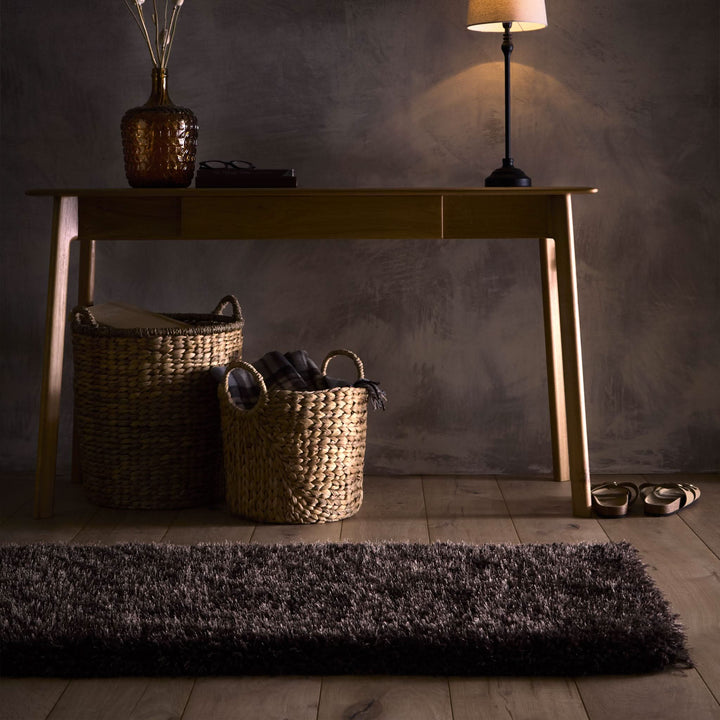 Origins Chicago Chocolate Hand - Tufted Shaggy Pile Soft Area Rug - beUNIQ - Chocolate Shaggy Rug - 067x200 - Created by Product Upload