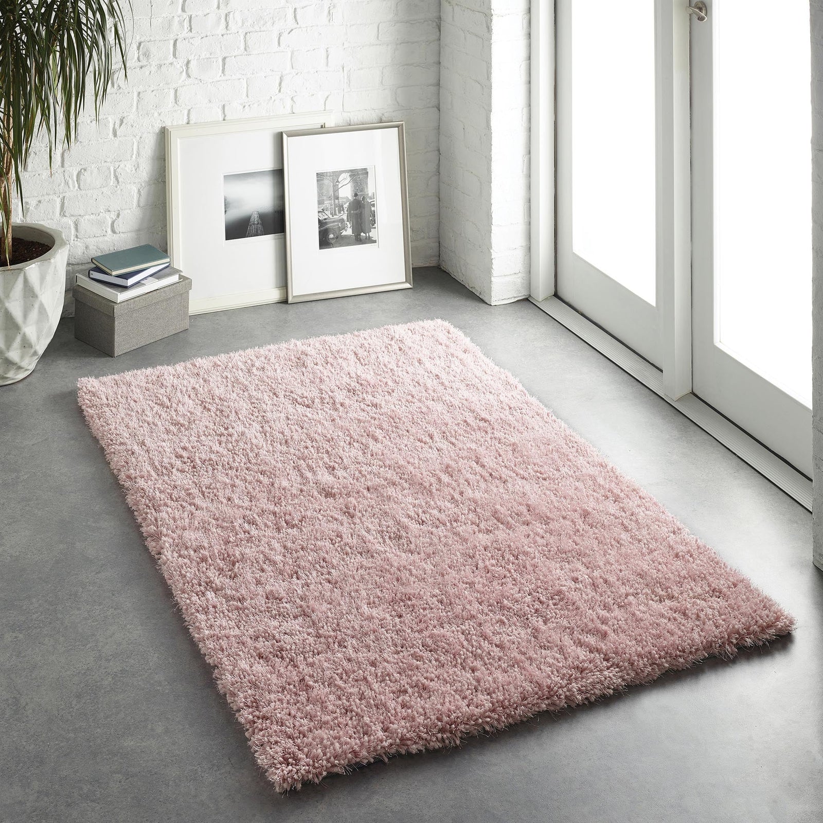 https://cdn.shopify.com/s/files/1/0881/7731/2093/files/Chicago-New-Rose-Rug-Lifestyle.jpg?v=1756976424
