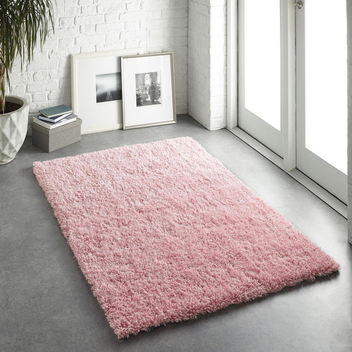 https://cdn.shopify.com/s/files/1/0881/7731/2093/files/Chicago-Rose-Rug-Lifestyle_5550aa11-685a-4779-b8a0-e2277506f1dc.jpg?v=1756977023
