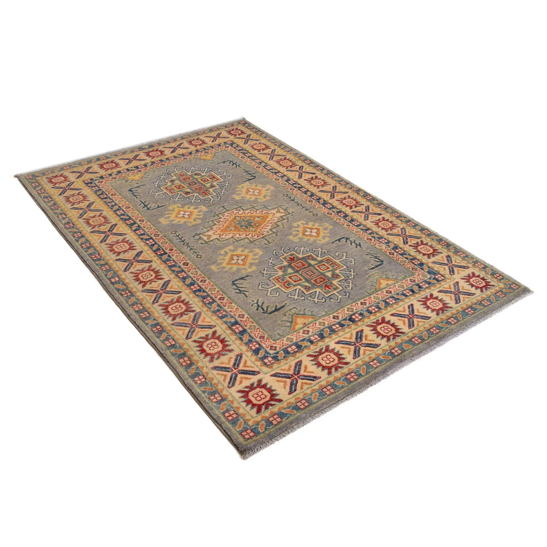 https://cdn.shopify.com/s/files/1/0943/6571/2719/files/Classic-Kazak-Oriental-Rug-Handmade-Wool-Carpet-with-Medallion-126-180-cm-Aladdinrugs-71419622949199.webp?v=1768185592