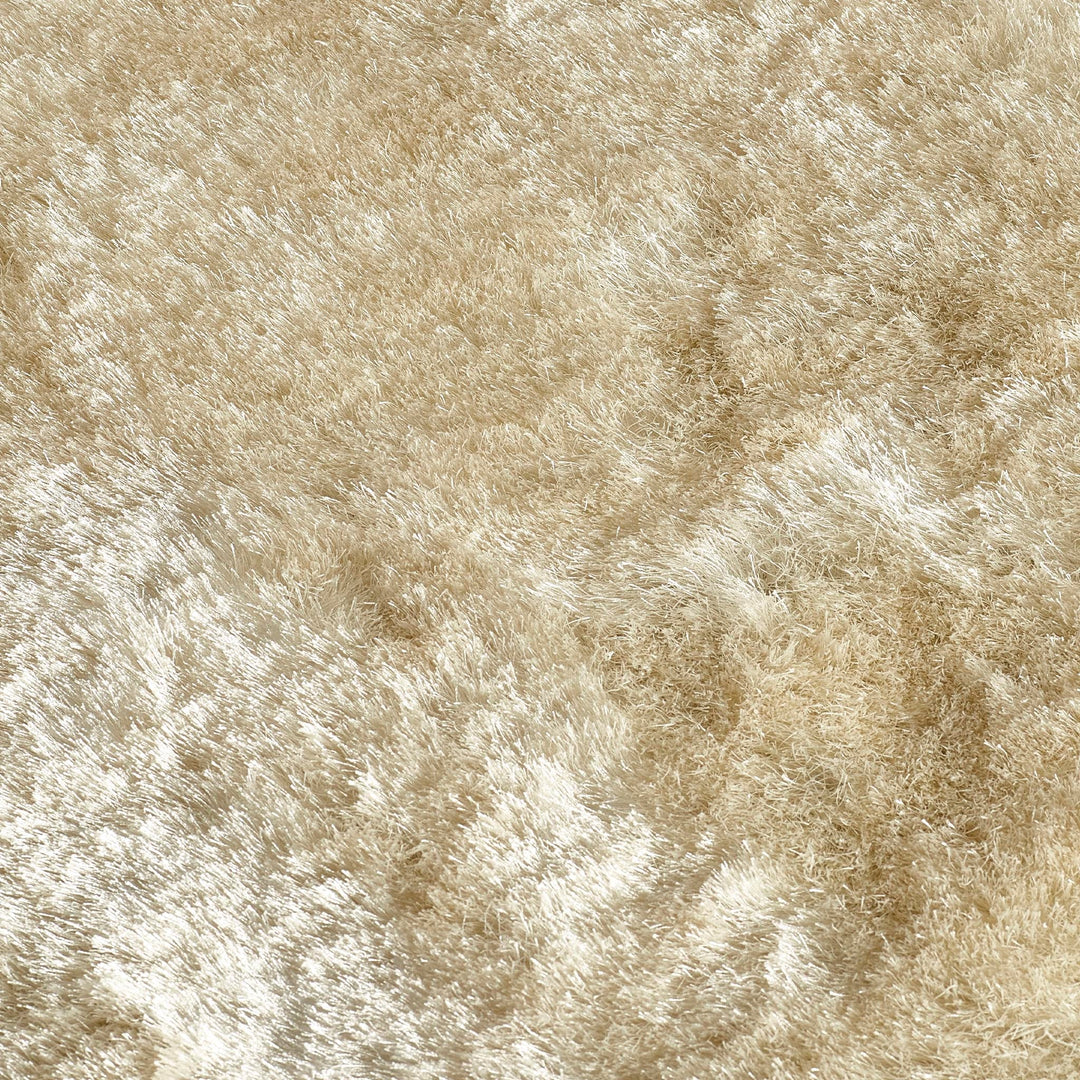https://cdn.shopify.com/s/files/1/0881/7731/2093/files/Glamour-Shimmer-Champagne-Rug-Detail.jpg?v=1758718938