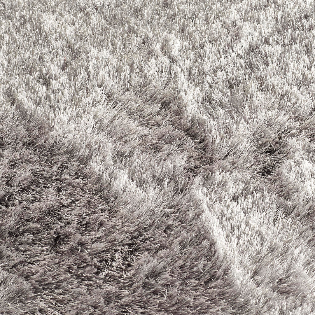 https://cdn.shopify.com/s/files/1/0881/7731/2093/files/Glamour-Shimmer-Silver-Rug-Detail.jpg?v=1758719016