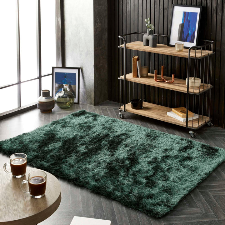https://cdn.shopify.com/s/files/1/0881/7731/2093/files/Glamour_20Forest_20Green-Lifestyle_a70efe31-25d8-4223-bd61-00e8ee77a2ff.jpg?v=1750844059