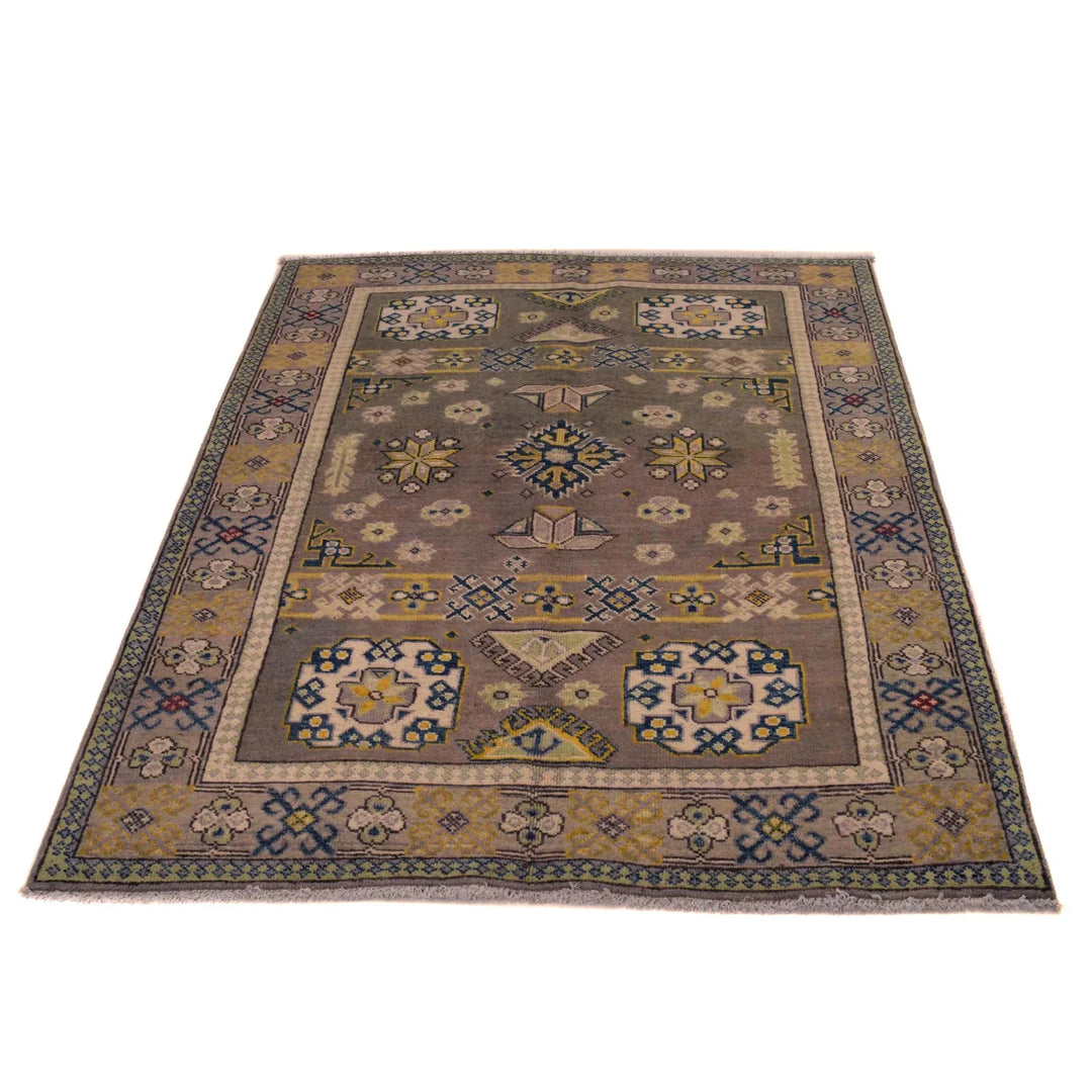 https://cdn.shopify.com/s/files/1/0943/6571/2719/files/Handmade-Grey-Kazak-Rug-Hand-Knotted-Wool-123-171-cm-Aladdinrugs-71419501379919.webp?v=1768186469
