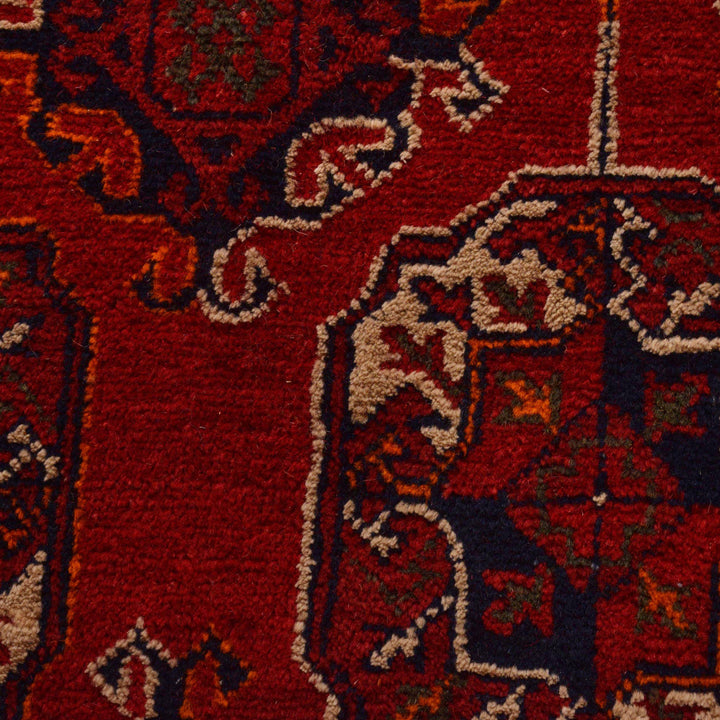 https://cdn.shopify.com/s/files/1/0943/6571/2719/files/Handwoven-Red-Bukhara-Wool-Rug-Premium-Traditional-Area-Carpet-194-290-cm-Aladdinrugs-71789411205455.jpg?v=1768349014