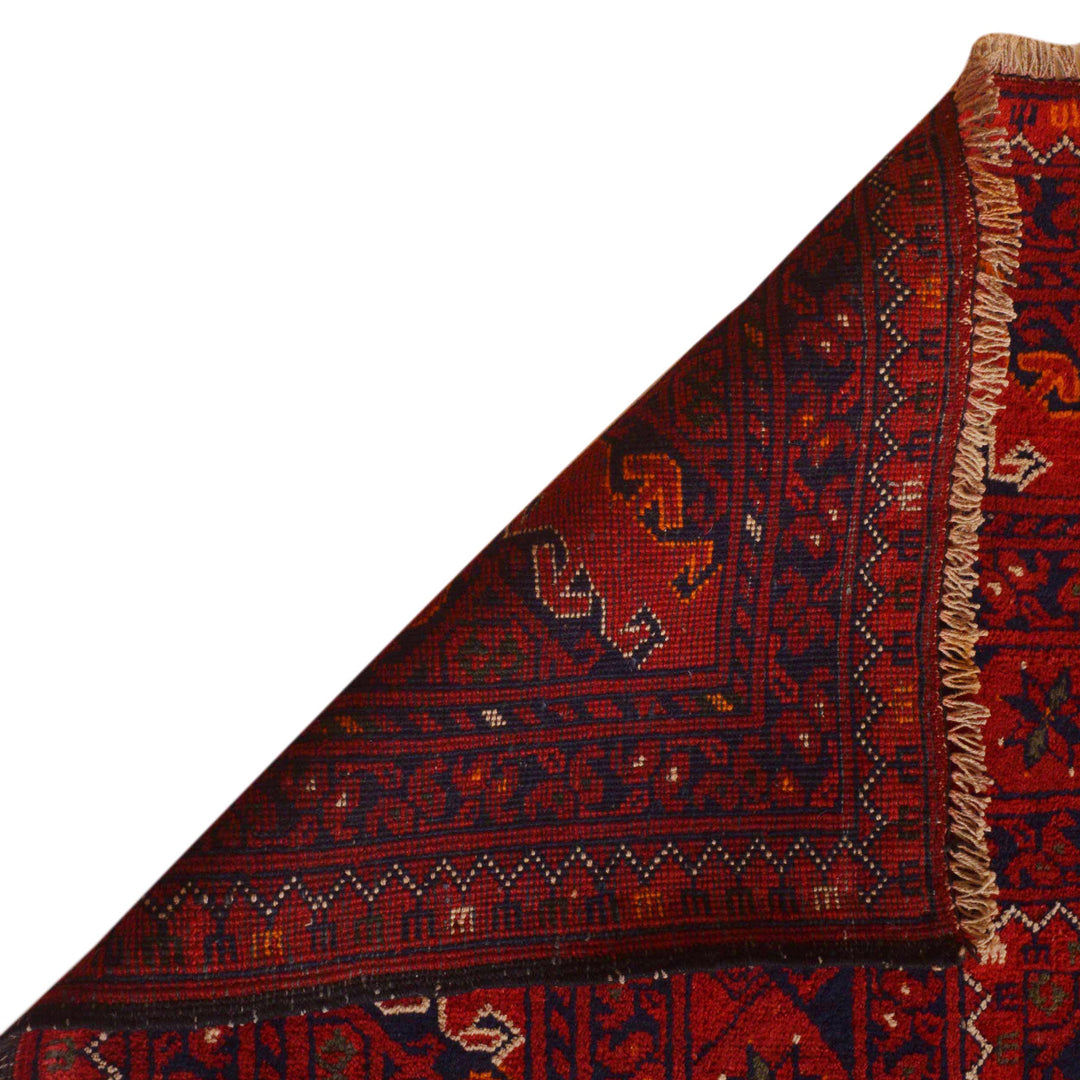 https://cdn.shopify.com/s/files/1/0943/6571/2719/files/Handwoven-Red-Bukhara-Wool-Rug-Premium-Traditional-Area-Carpet-194-290-cm-Aladdinrugs-71789411238223.jpg?v=1768349014