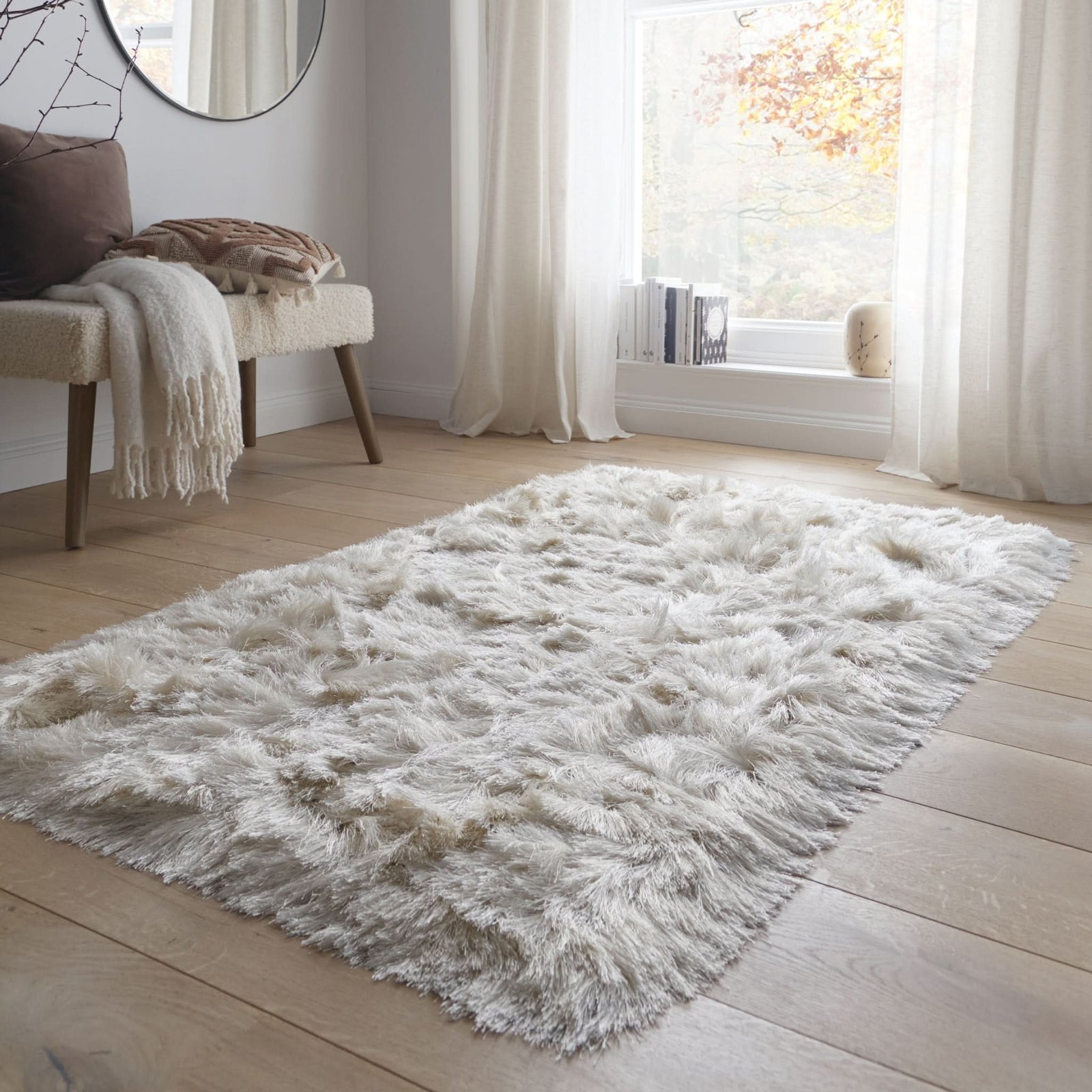 Origins Glamour Deluxe Ivory Shimmering Soft Pile Area Rug - beUNIQ - cream area rug - 120cm x 170cm - Created by Product Upload