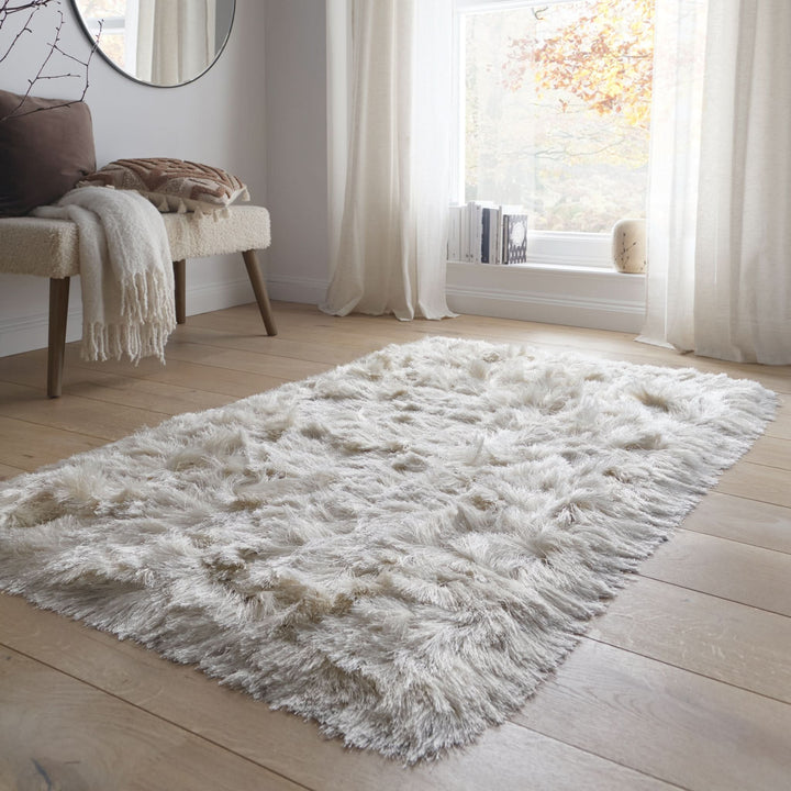 Origins Glamour Deluxe Ivory Shimmering Soft Pile Area Rug - beUNIQ - cream area rug - 120cm x 170cm - Created by Product Upload