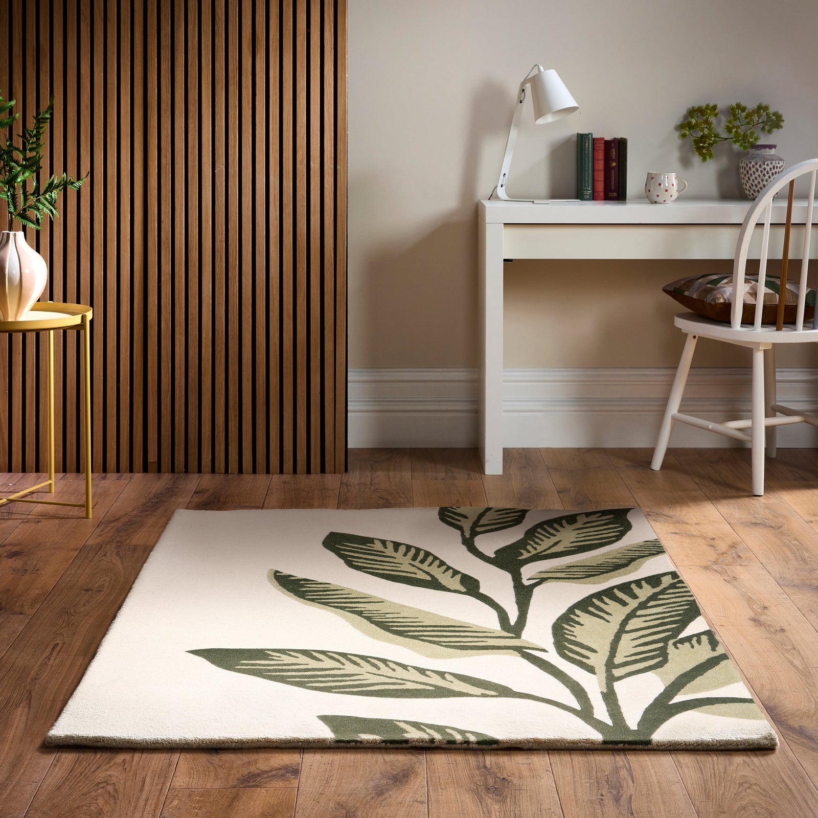 https://cdn.shopify.com/s/files/1/0881/7731/2093/files/Paradise-Leaf-Lifestyle.jpg?v=1751977385