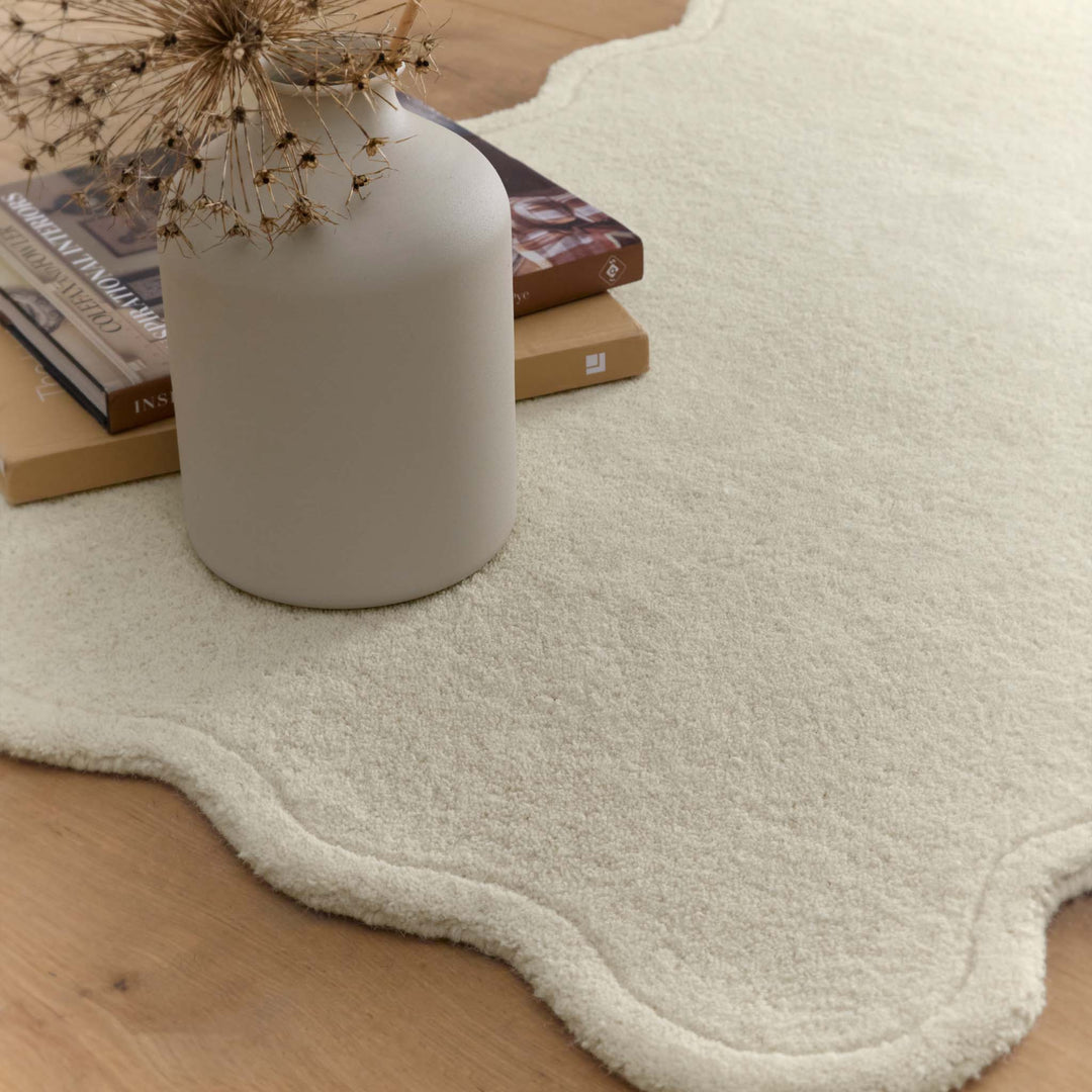 Origins Scalloped Elsie Wool Rug Cream Scalloped Border - beUNIQ - cream area rug - 067x230 - Created by Product Upload