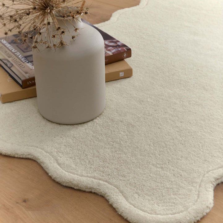 Origins Scalloped Elsie Wool Rug Cream Scalloped Border - beUNIQ - cream area rug - 067x230 - Created by Product Upload