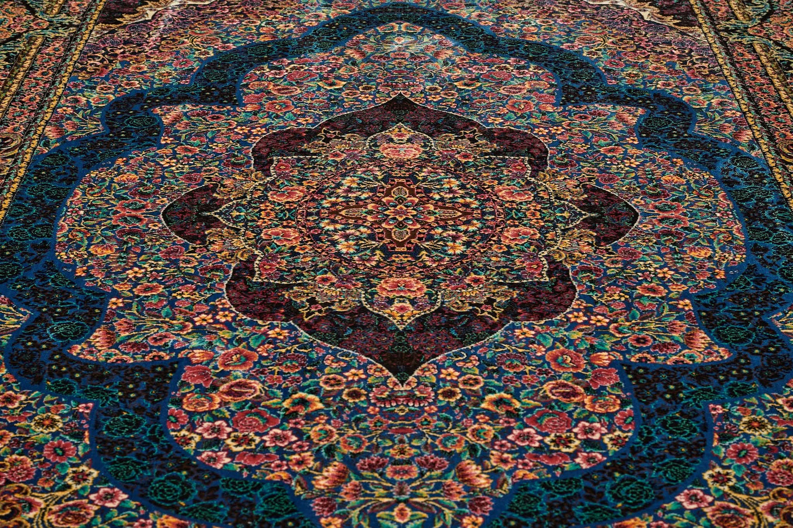 Oriental Area Rug EL010 Traditional Pattern Stain - Resistant - beUNIQ - Created by Product Upload - 100cm x 150cm - EL010