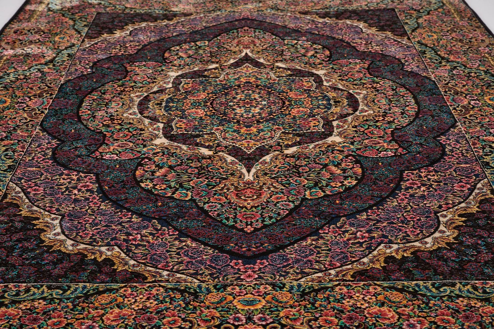 Oriental Area Rug Stain - Resistant Traditional Pattern EL011 - beUNIQ - Created by Product Upload - 100cm x 150cm - Living room rug