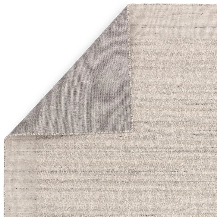 Larson Ivory    beUNIQ