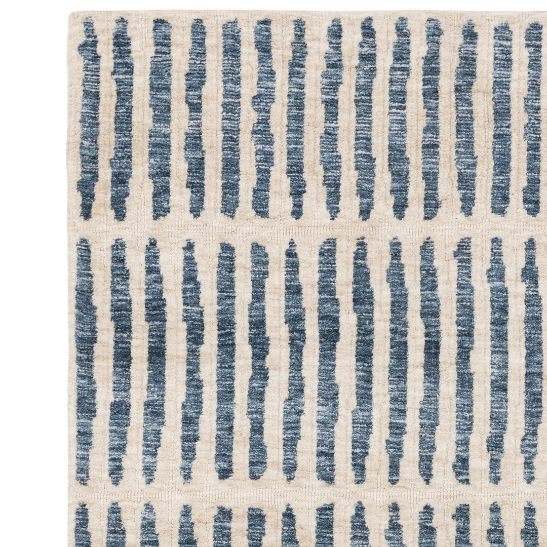 Mason Grid Rug    beUNIQ