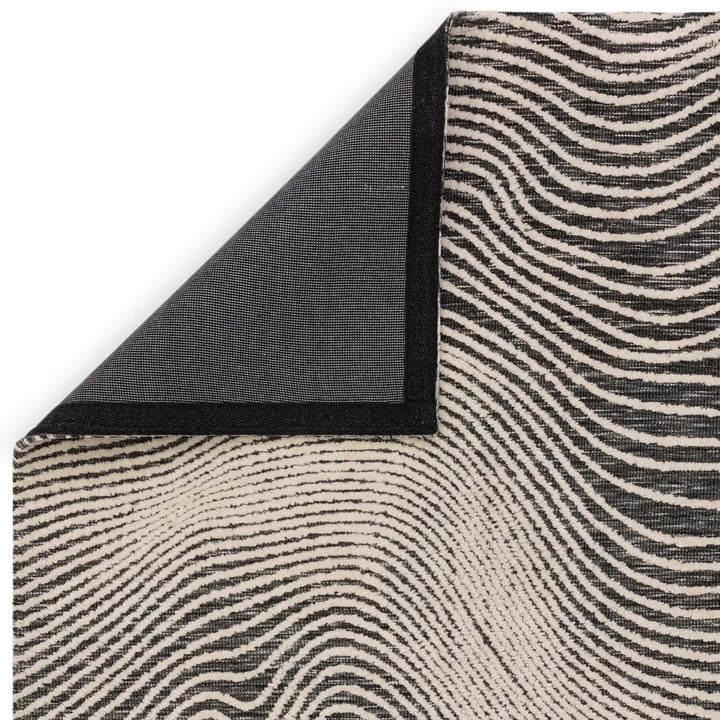 Mason Magnitude Black    beUNIQ