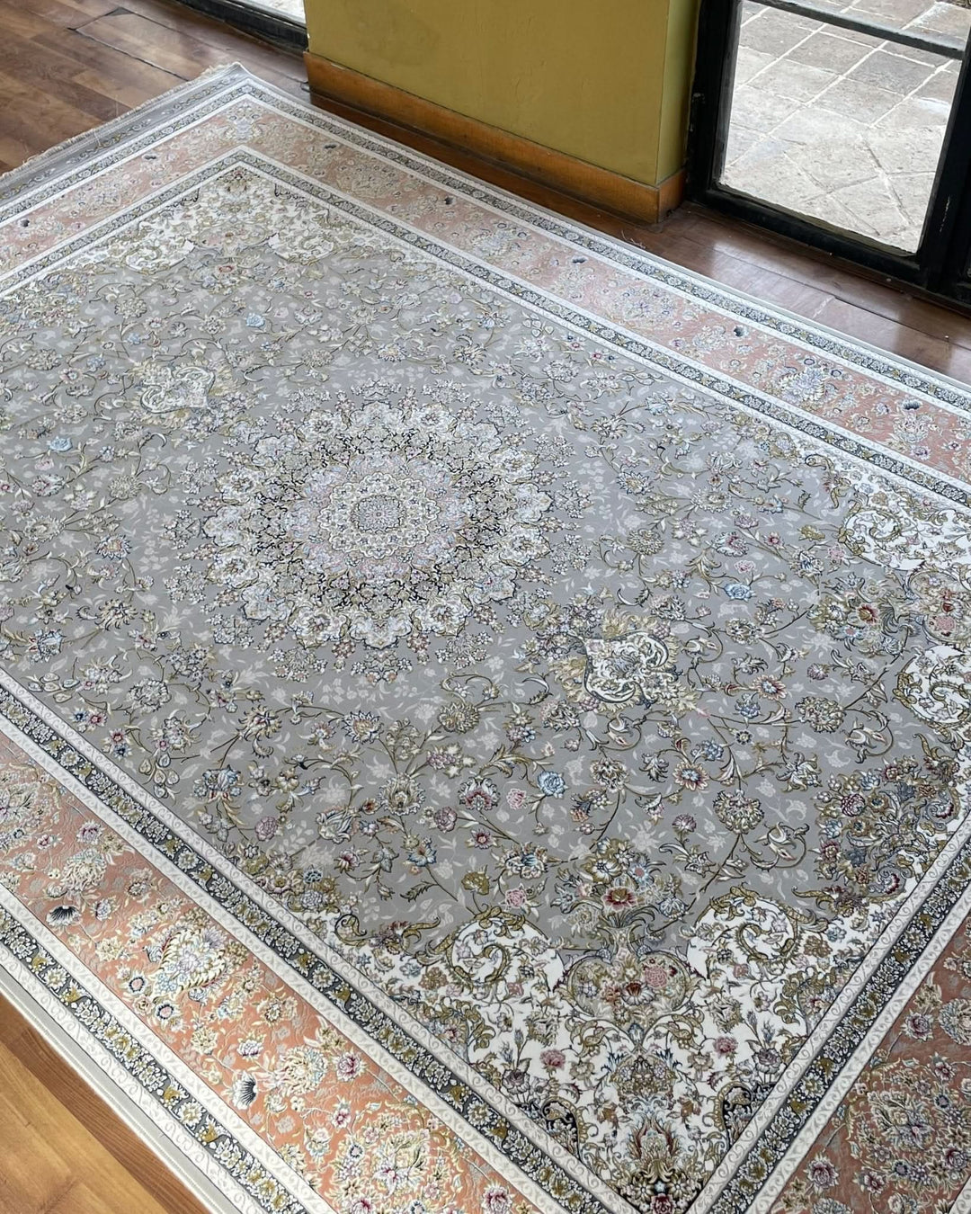 Merriment Silver - beUNIQ - carpet - 200cm x 300cm - carpet online