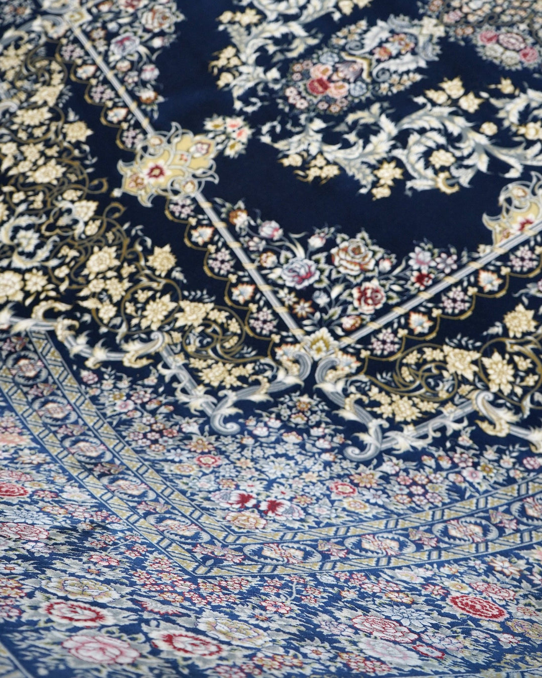 Midnight Elegance Navy Rug - beUNIQ.®