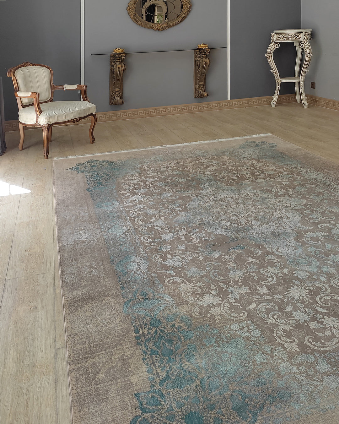 Antique Natural Modal