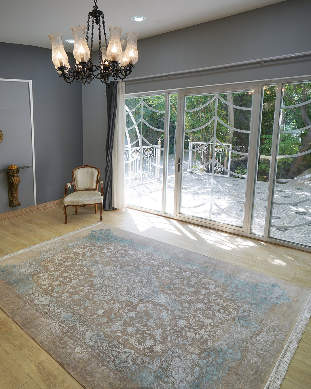 Antique Natural Modal