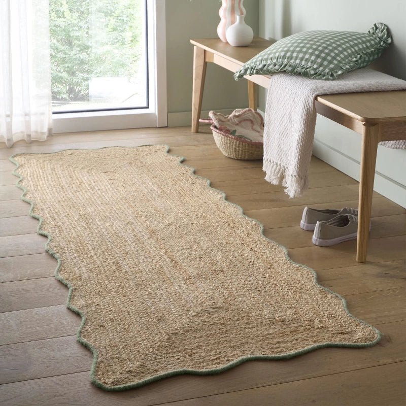 Origins Jute Rug Scalloped Edge with Green Border - beUNIQ - Created by Product Upload - 120x170 cm - Green Wool Border Rug