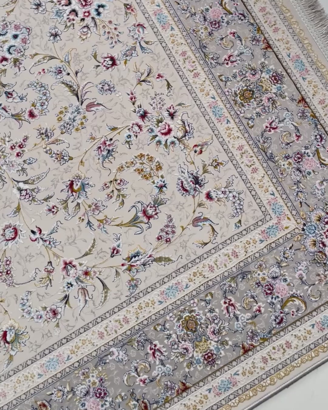 Elegance Bloom – Cream Floral Minimal Rug