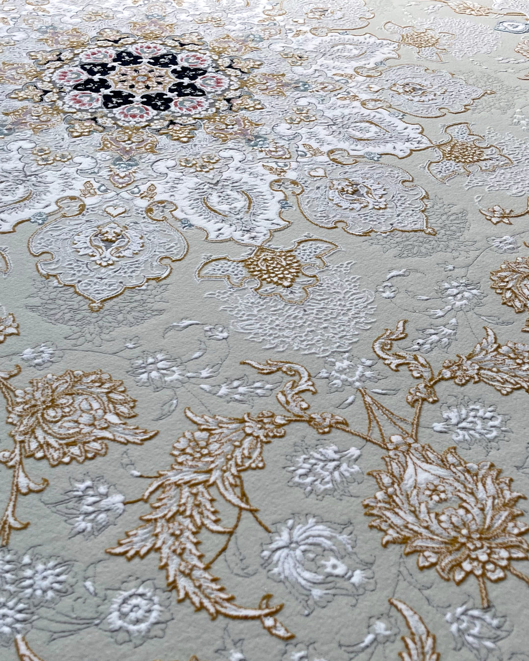 Timeless Persia Silver Persian-Style Medallion Low-Pile Acrylic Rug