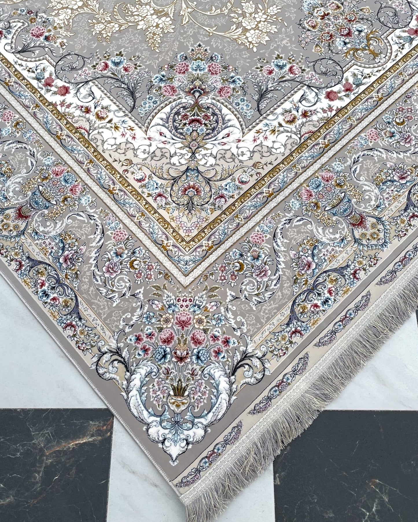 Royal Elegance Silver Persian Rug - beUNIQ