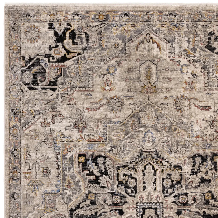 Sovereign Antique Medallion - beUNIQ - asia1 - 240x330 Cm -