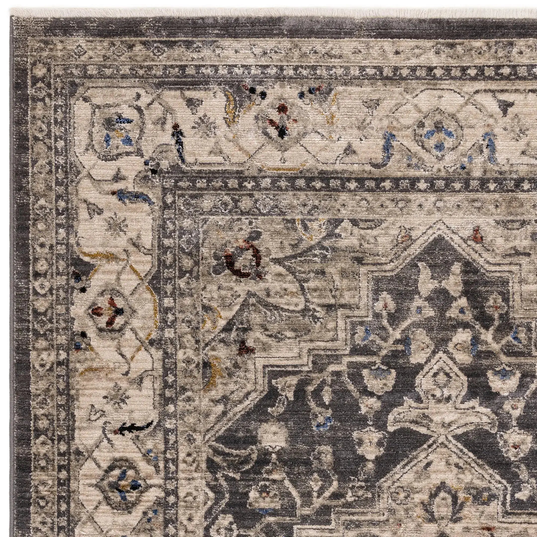 Sovereign Charcoal Medallion    beUNIQ