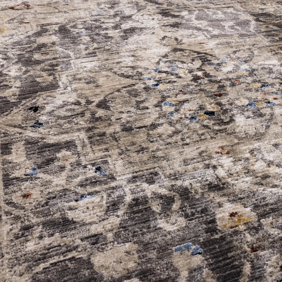 Sovereign Charcoal Medallion    beUNIQ
