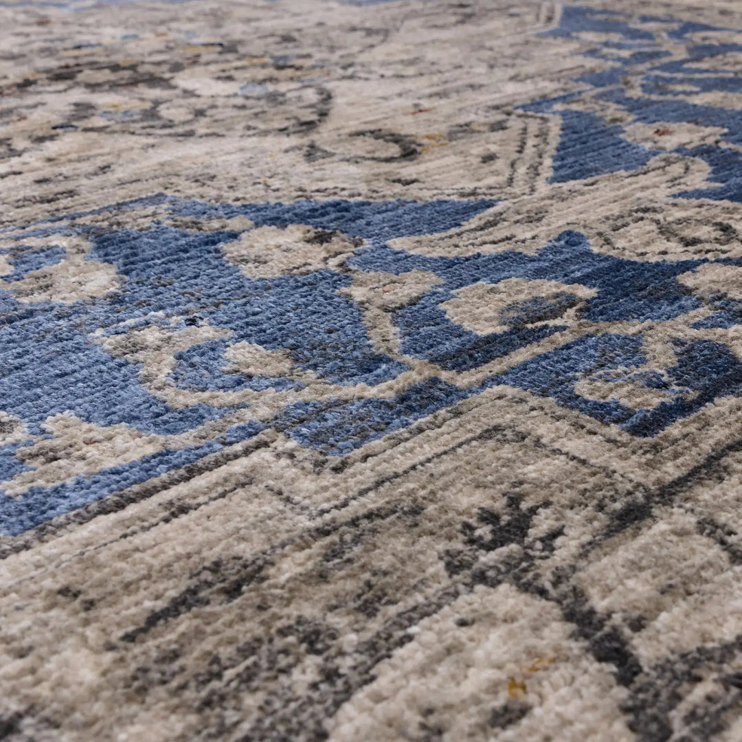 Sovereign Blue Medallion    beUNIQ